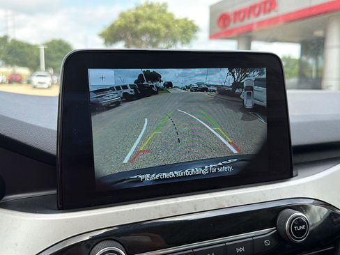 Used 2022 Ford Escape SEL w/ Technology Package FWD image 31