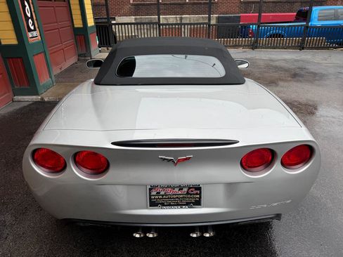 Used 2007 Chevrolet Corvette Convertible w/ Preferred Equipment Group image 7