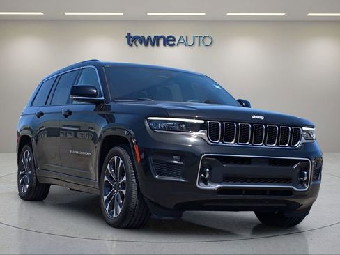 Used 2024 Jeep Grand Cherokee L Overland w/ Trailer Tow Package AWD/4WD image 7