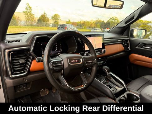 Used 2023 GMC Canyon AT4 w/ AT4 Premium Package AWD/4WD image 24