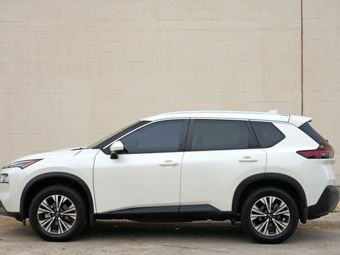 Used 2023 Nissan Rogue SV w/ SV Premium B Package FWD image 43