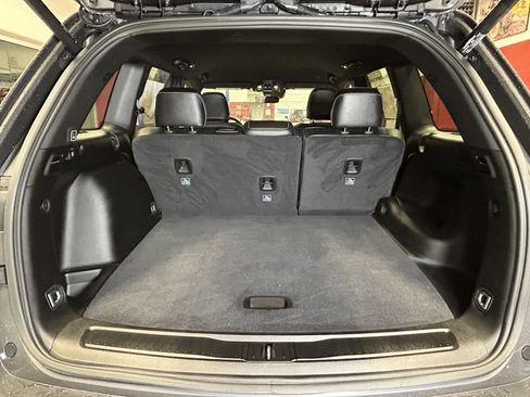 Certified 2025 Jeep Grand Cherokee Altitude image 10