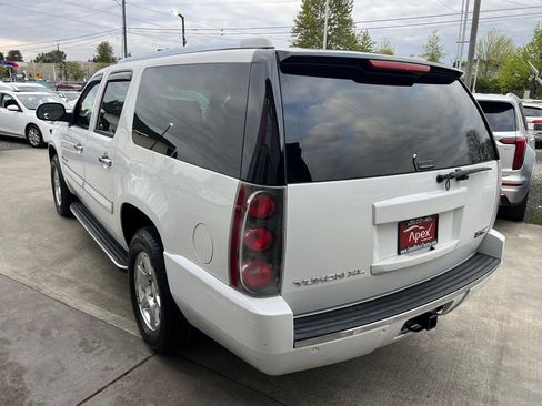 Used 2008 GMC Yukon XL Denali AWD/4WD image 5