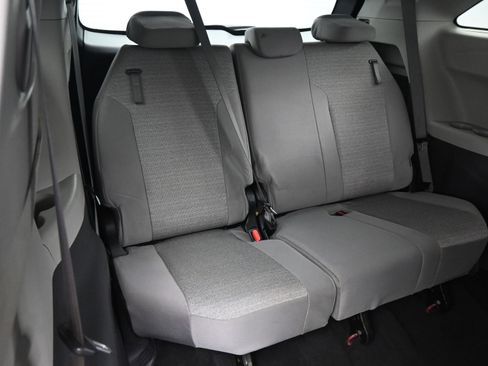 Used 2021 Toyota Sienna LE image 15