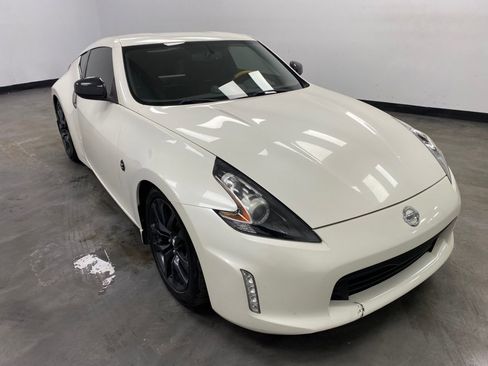 Used 2019 Nissan 370Z Coupe w/ Z34 Heritage Edition - White image 8