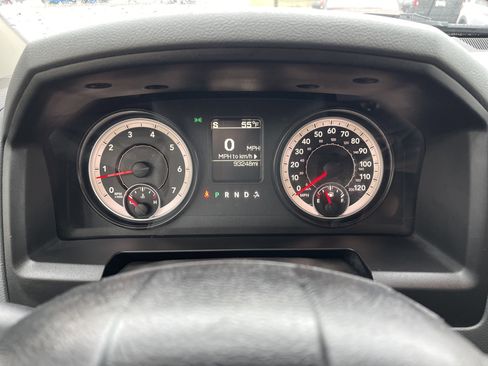 Used 2018 RAM 1500 Classic SLT AWD/4WD image 14