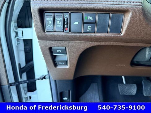 Certified 2025 Honda Odyssey Elite image 54