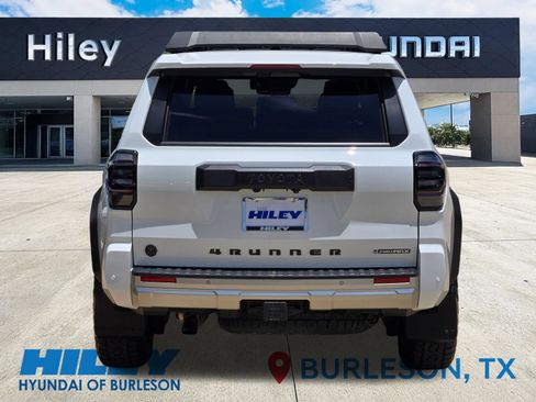 Used 2025 Toyota 4Runner Trailhunter AWD/4WD image 5