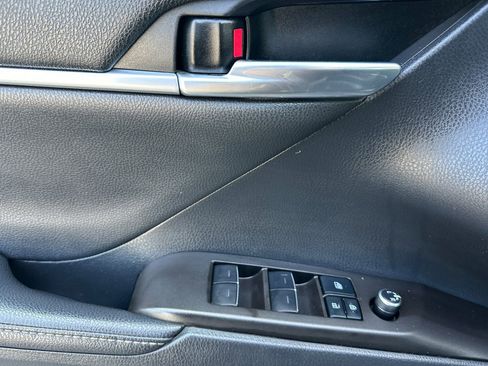 Used 2021 Toyota Camry XSE w/ TRD Appearance Package (TMS) image 11