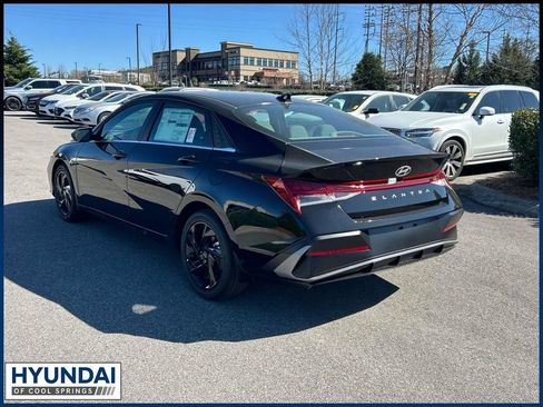 New 2026 Hyundai Elantra SEL Sport Premium FWD image 5