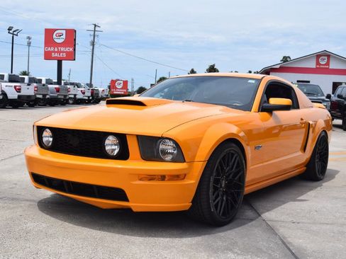 Used 2007 Ford Mustang GT Premium RWD image 2