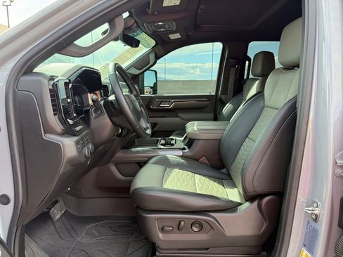 Certified 2024 Chevrolet Silverado 2500 ZR2 w/ Technology Package image 13