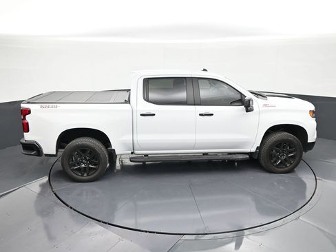 Used 2026 Chevrolet Silverado 1500 LT Trail Boss w/ LT Trail Boss Premium Package AWD/4WD image 17