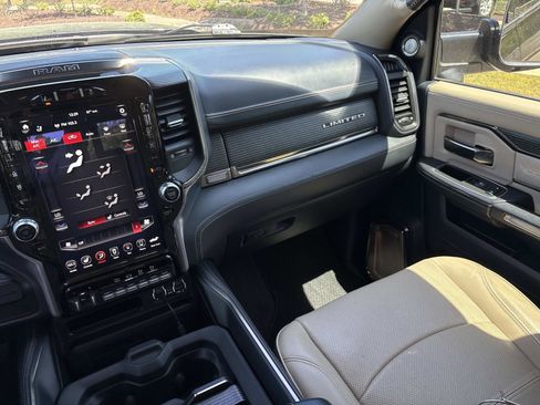 Used 2020 RAM 2500 Limited AWD/4WD image 30