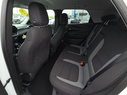 New 2026 Chevrolet TrailBlazer LT w/ Convenience Package FWD image 28