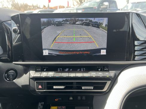 Used 2025 Toyota Camry SE w/ Multimedia Upgrade Package image 19