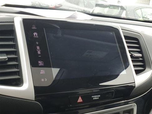 Used 2018 Honda Pilot Elite image 26