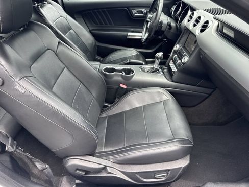 Used 2017 Ford Mustang Premium RWD image 13