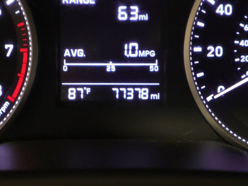 Used 2019 Hyundai Elantra SE FWD image 35