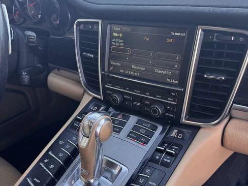Used 2015 Porsche Panamera 4 AWD/4WD image 20