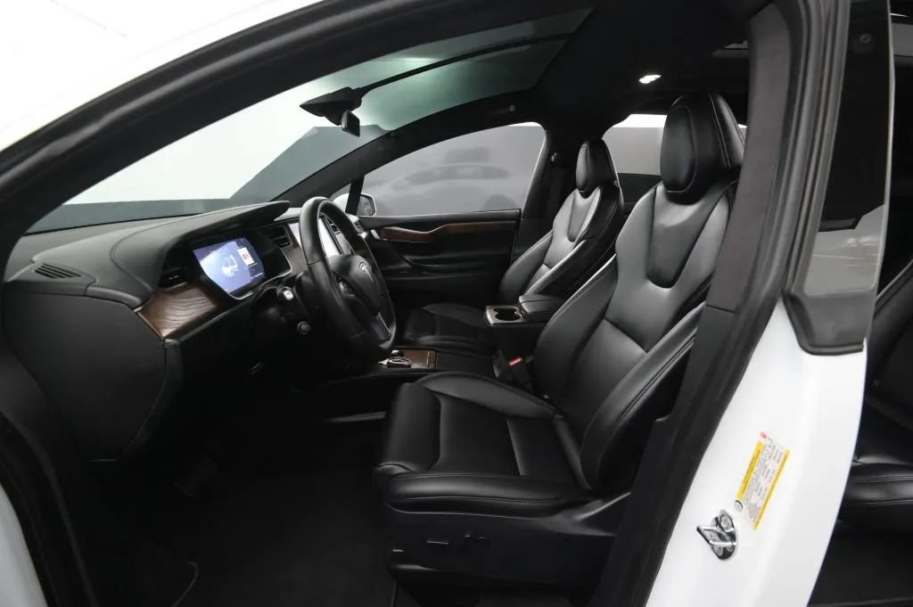 Used 2020 Tesla Model X Long Range AWD/4WD image 33