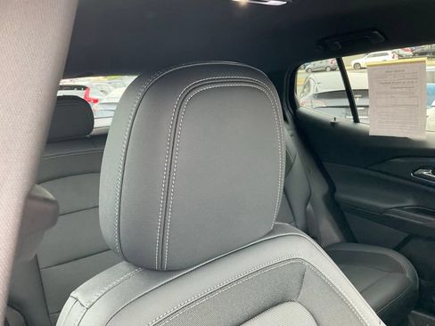 Used 2024 Chevrolet Equinox EV LT FWD image 65