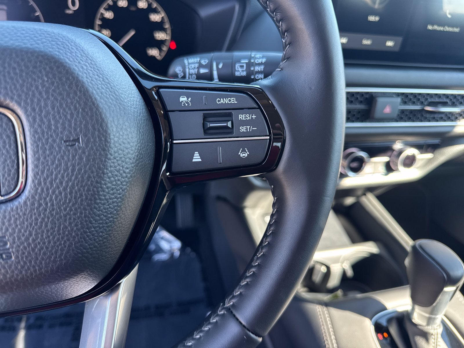 Used 2026 Honda HR-V EX-L image 33