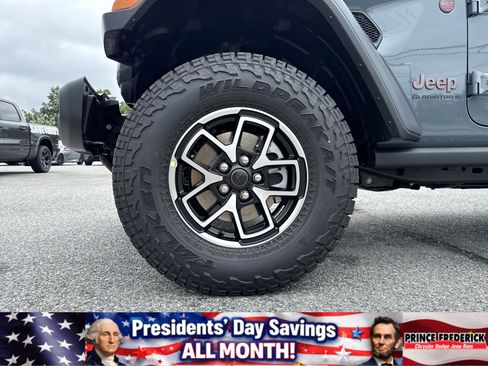 New 2025 Jeep Gladiator Rubicon w/ Technology Group image 9