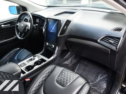 Used 2024 Ford Edge Titanium AWD/4WD image 30