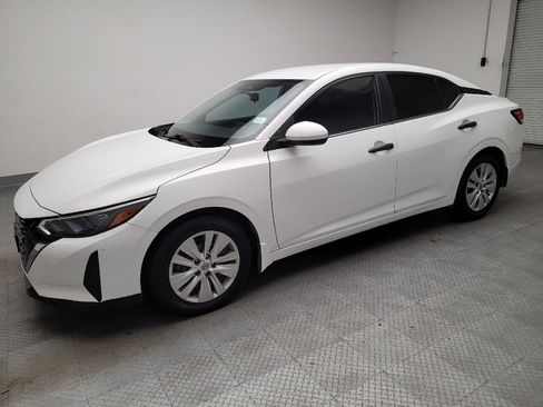 Used 2024 Nissan Sentra S FWD image 2