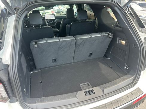 Used 2025 Ford Explorer ST w/ Sun And Sound Package AWD/4WD image 27