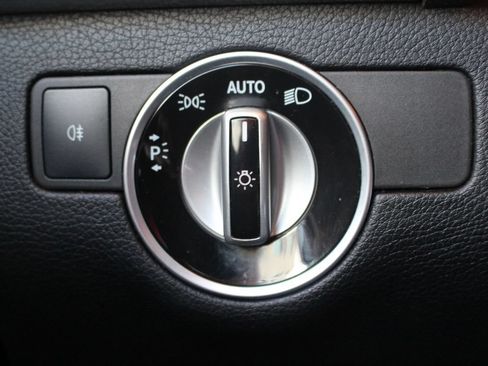 Used 2013 Mercedes-Benz GL 450 4MATIC image 40
