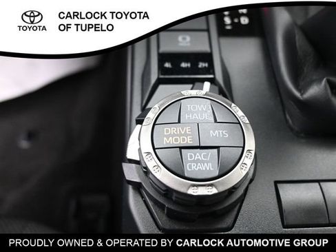 Used 2025 Toyota 4Runner TRD Off-Road image 16