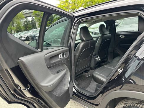 Used 2025 Volvo XC40 B5 Plus w/ Protection Package Premier AWD/4WD image 16