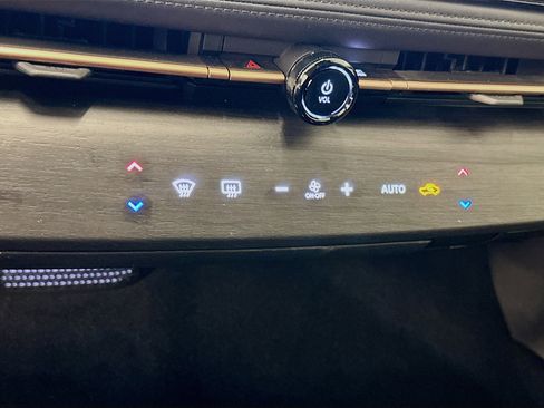 Used 2024 Nissan Ariya AWD image 24