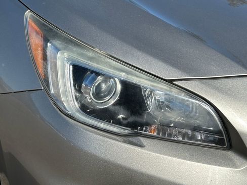 Used 2017 Subaru Outback 2.5i Limited image 32