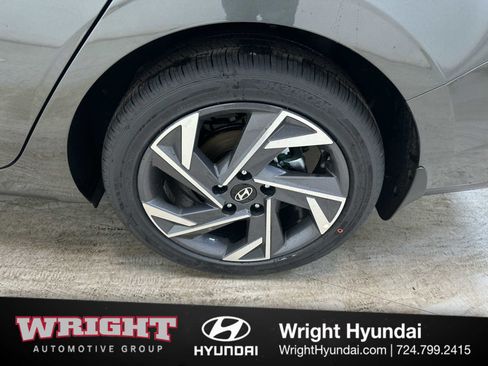 New 2026 Hyundai Elantra Limited FWD image 8