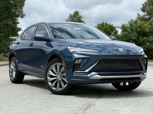New 2026 Buick Envista Avenir FWD image 2