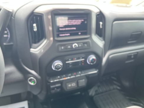 Used 2024 Chevrolet Silverado 1500 W/T w/ WT Value Package AWD/4WD image 17