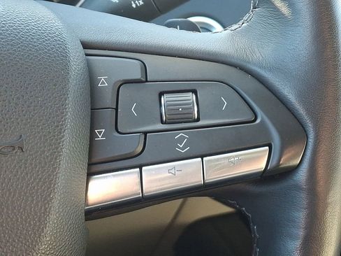 Certified 2022 Cadillac XT4 Luxury w/ Cold Weather Package image 22