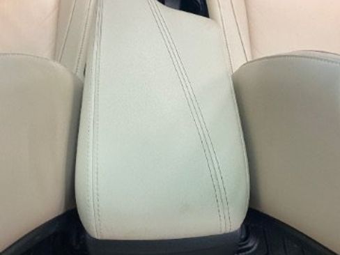Used 2018 INFINITI QX30 Premium w/ Navigation Package AWD/4WD image 19