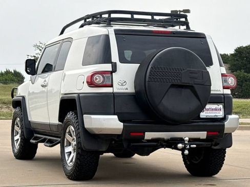 Used 2014 Toyota FJ Cruiser 4WD w/ Convenience Package image 5