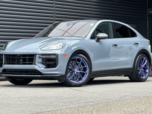 Certified 2024 Porsche Cayenne Turbo GT AWD/4WD image 1