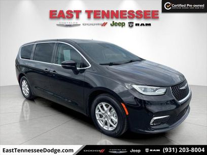 Used 2024 Chrysler Pacifica Touring-L
