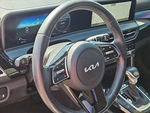 Used 2024 Kia Seltos S FWD image 11