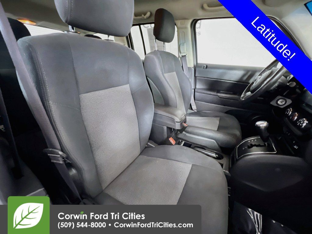 Used 2011 Jeep Patriot Latitude AWD/4WD image 17