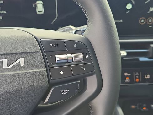 New 2026 Kia Sportage SX AWD/4WD image 32