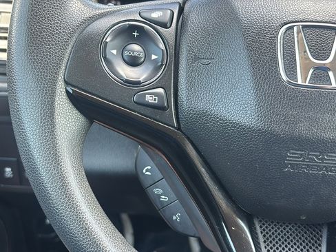 Used 2016 Honda HR-V EX image 19