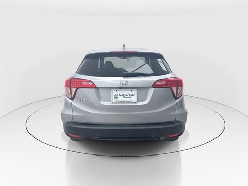 Used 2018 Honda HR-V EX image 7