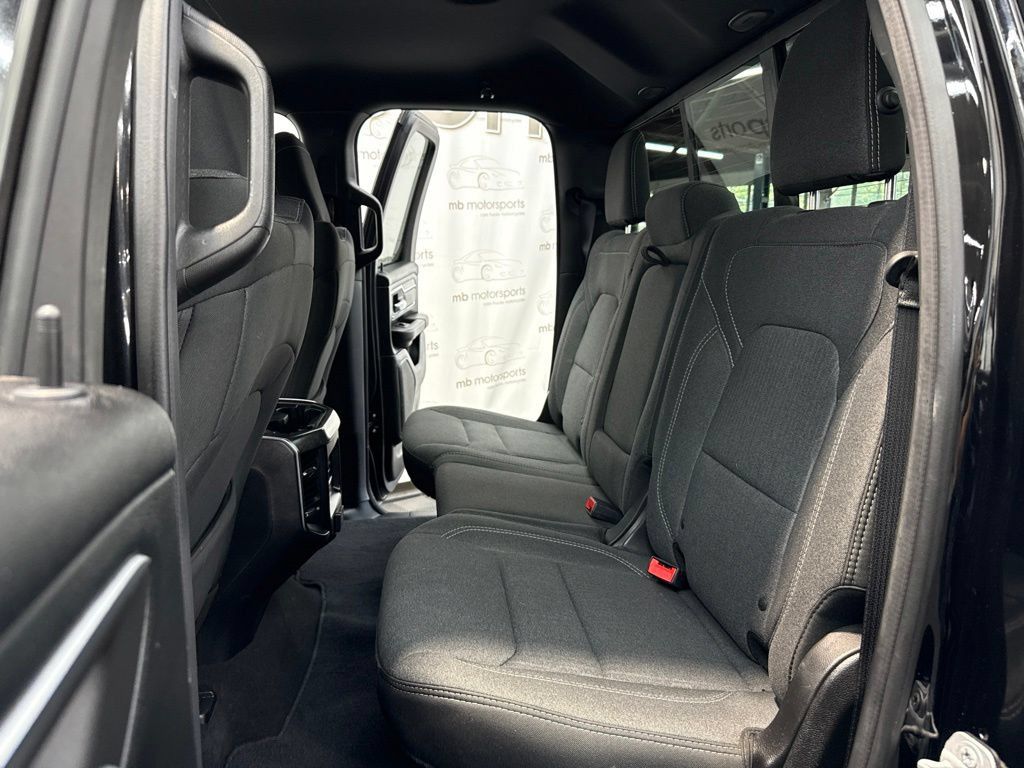 Used 2019 RAM 1500 Big Horn AWD/4WD image 25